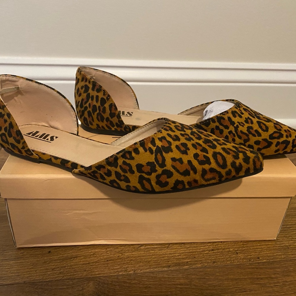 New AMS Boutique Cheetah flats